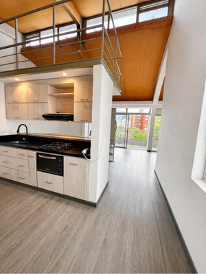 Apartamento Duplex en Laureles