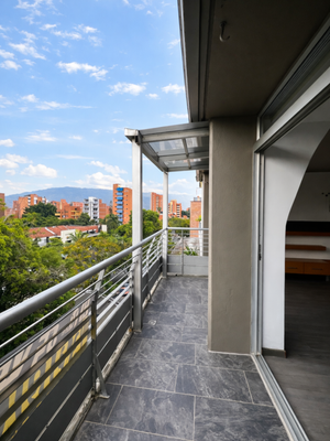 Apartamento Duplex en Laureles